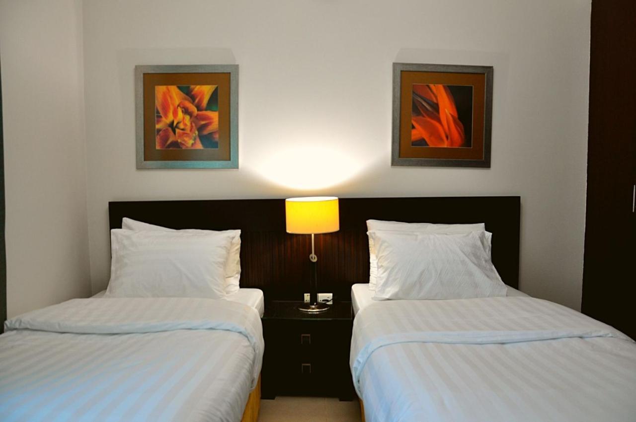 Care Holiday Homes Apartments Barsha Heights Dubai Exterior photo